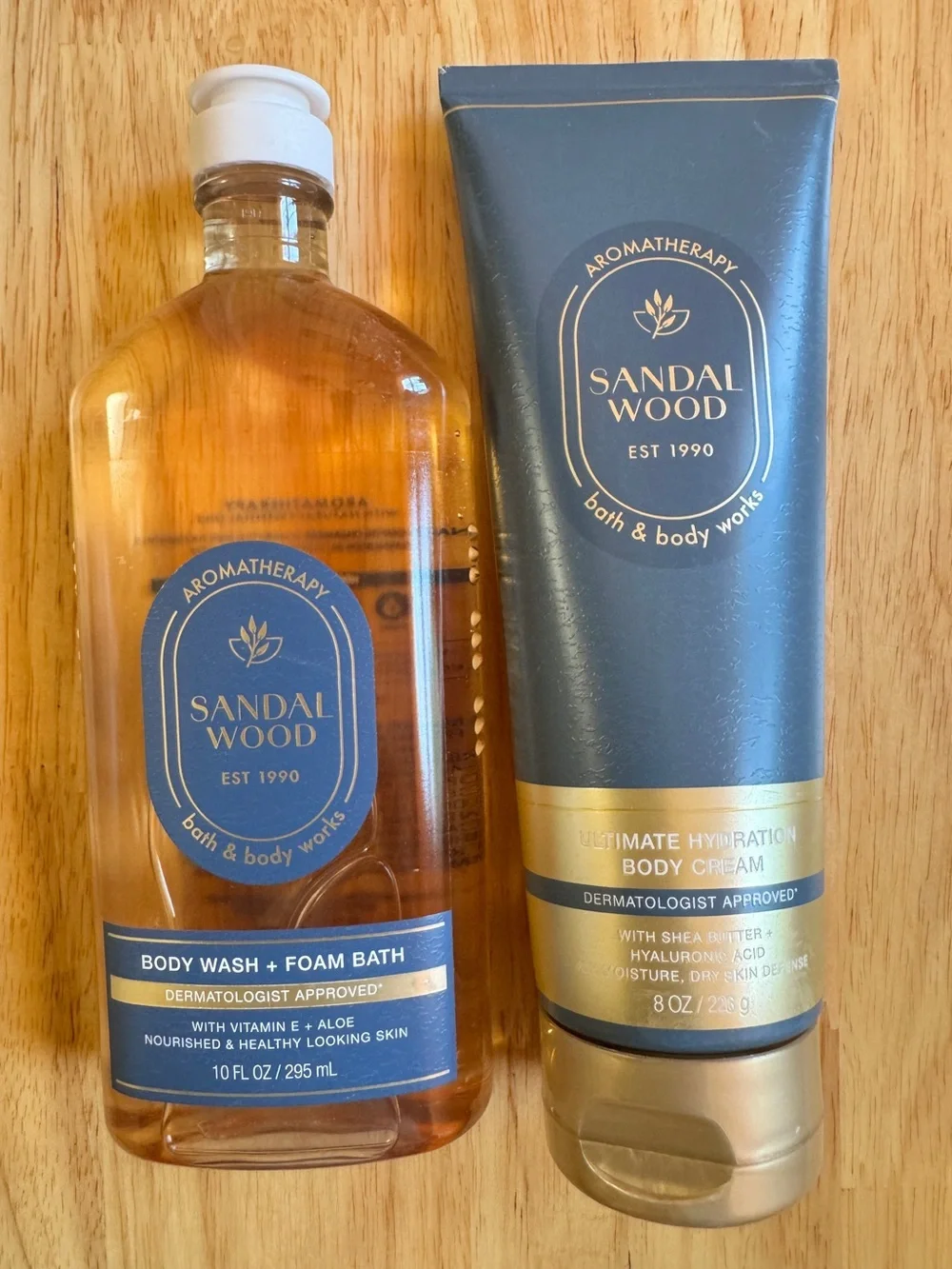 Bath & Body Works Sandalwood Body Wash & Cream — Blue and Gold